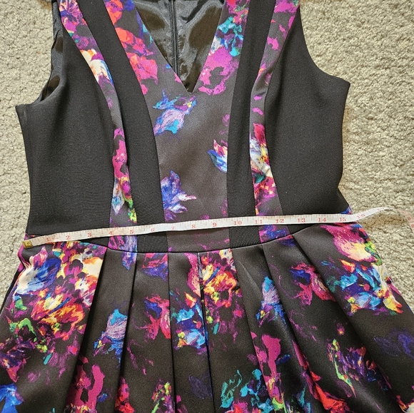 Ellen Tracy dress size 10 - Picture 12 of 12